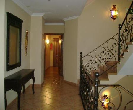 Santa Cruz Hotel Los Palacios Y Villafranca Buitenkant foto